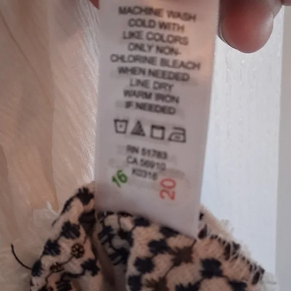 Maurices-Cream Camisole with Embroidered Accent And Fringe Hem. Size L - Picture 6 of 8